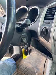 2010 Toyota Tacoma Base V6 - Interior Steering Wheel With Keys Image